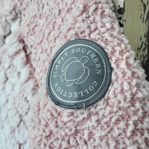Simply Southern Pink Pullover 💗 - Picture 5 of 9